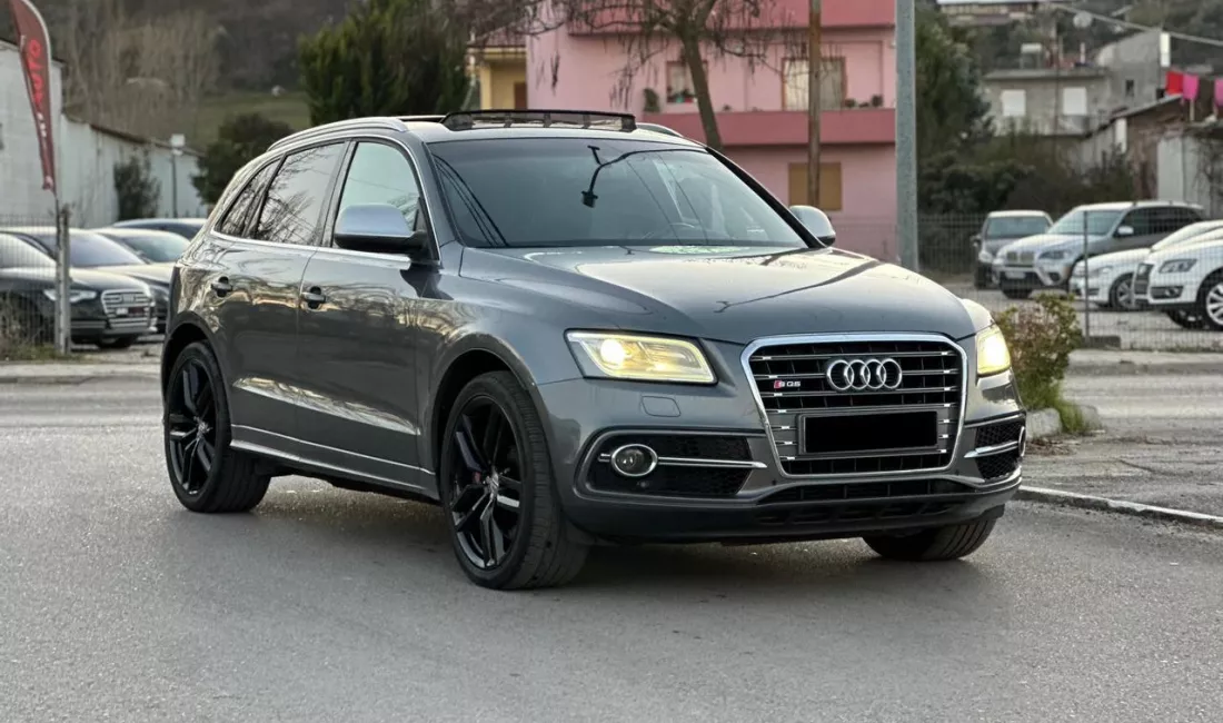 🚗 Audi SQ5 3.0 TDI / 2015 per Qira 80 euro