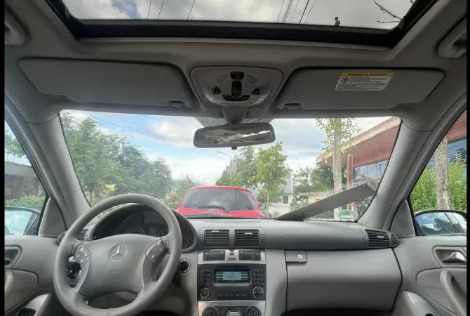 Auto in Vendita a Tirana, Mercedes-Benz, 2005 Benzine,Kambio Automatik Pagamento 3,700  Euro.
