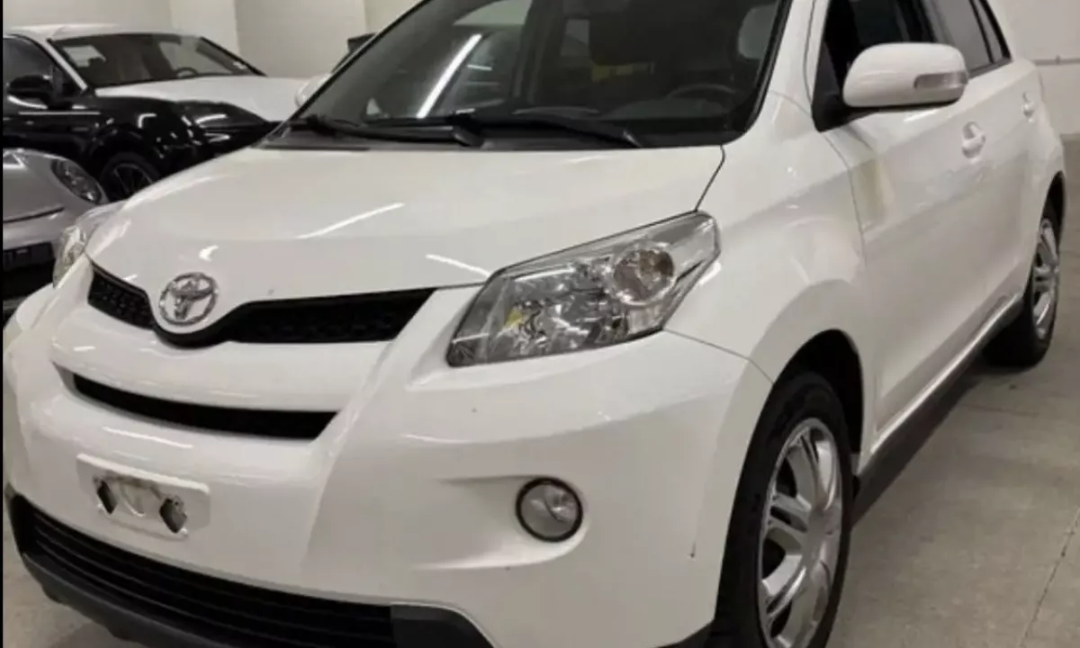 Auto in Vendita a Tirana, Toyota, 2011 Diesel,Kambio Manual Pagamento 6,500  Euro.