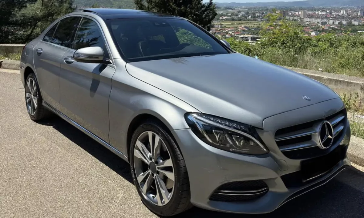 Auto in Vendita a Tirana, Mercedes-Benz, 2017 Benzine,Kambio Automatik Pagamento 14,000  Euro.