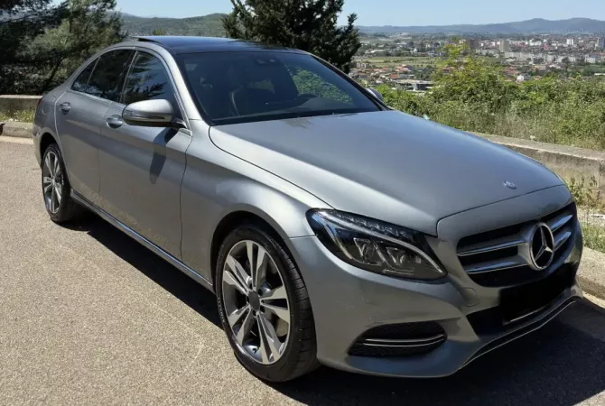 Auto in Vendita a Tirana - 14,000 Euro