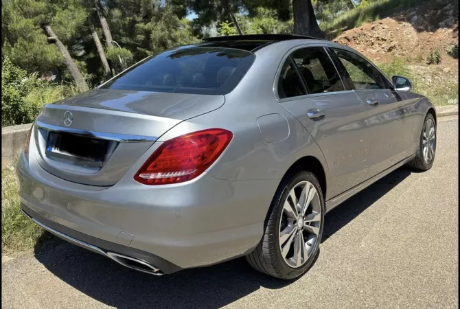 Auto in Vendita a Tirana - 14,000 Euro