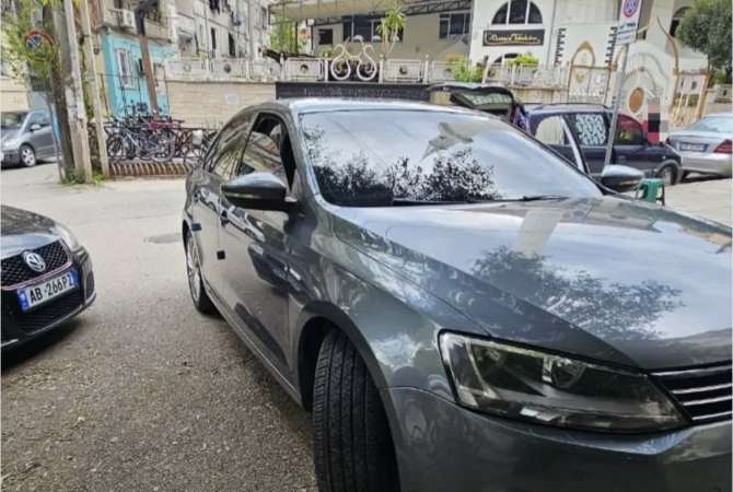 Auto in Vendita a Tirana, Volkswagen, 2013 Diesel,Kambio Automatik Pagamento 6,200  Euro.