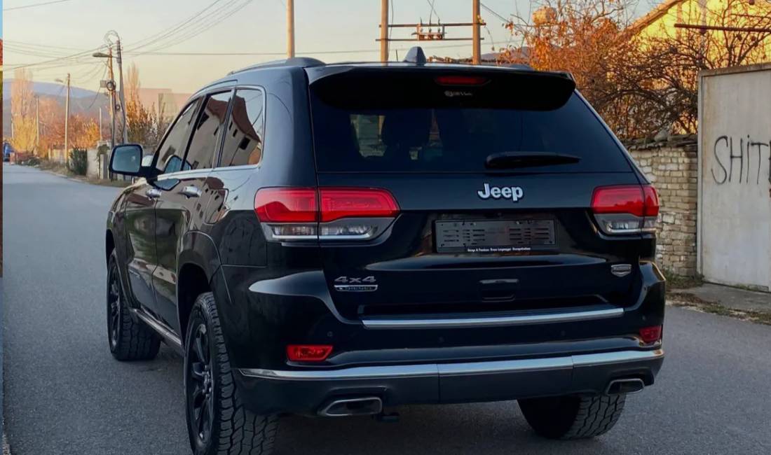 Auto in Vendita a Elbasan, Jeep, 2014 Diesel,Kambio Automatik Pagamento 15,990  Euro.