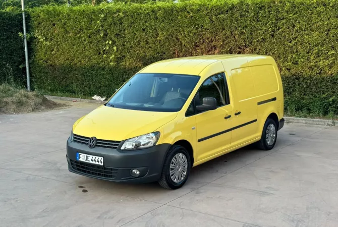 Auto in Vendita a Tirana, Volkswagen, 2012 Diesel,Kambio Manual Pagamento 7,500  Euro.