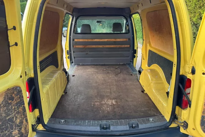 Auto in Vendita a Tirana, Volkswagen, 2012 Diesel,Kambio Manual Pagamento 7,500  Euro.