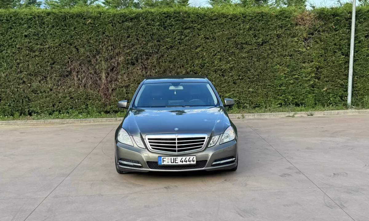 Auto in Vendita a Tirana, Mercedes-Benz, 2013 Diesel,Kambio Automatik Pagamento 9,700  Euro.