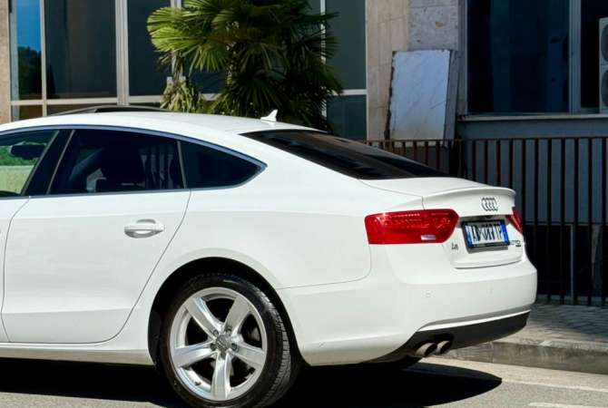 Noleggio Auto a Tirana - 60 Euro