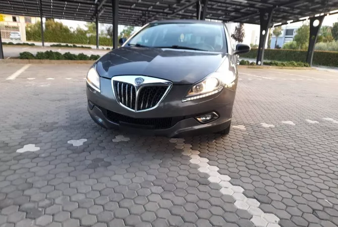 Auto in Vendita a Durazzo, Lancia, 2007 Diesel,Kambio Manual Pagamento 3,600  Euro.