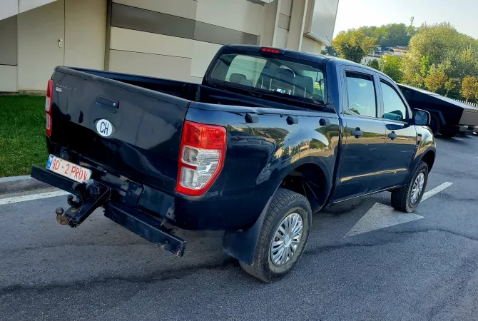 Auto in Vendita a Tirana - 9,300 Euro