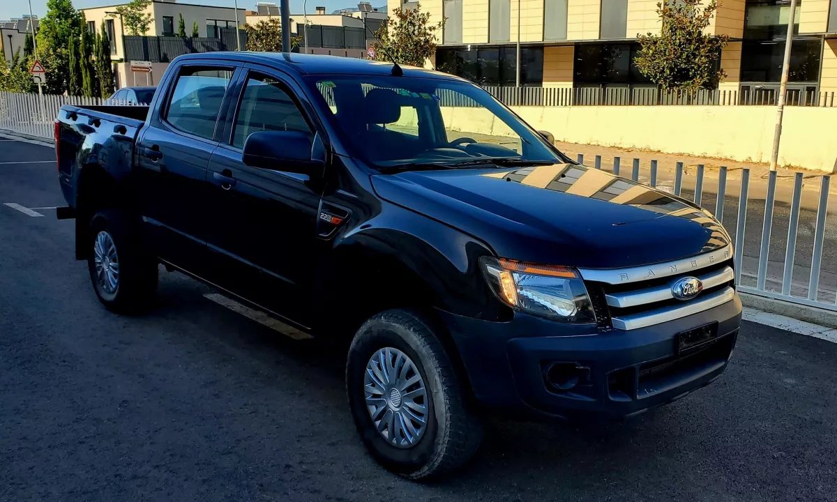 Auto in Vendita a Tirana, Ford, 2012 Diesel,Kambio Manual Pagamento 9,300  Euro.
