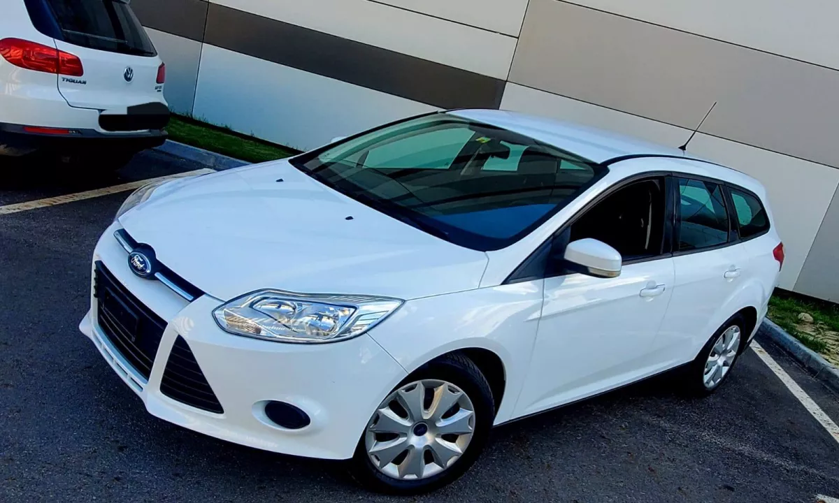 Auto in Vendita a Tirana, Ford, 2012 Diesel,Kambio Manual Pagamento Trattabile.