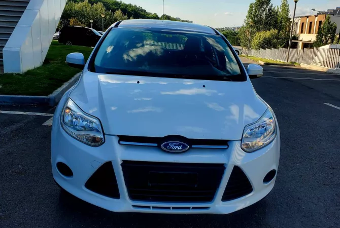 Auto in Vendita a Tirana, Ford, 2012 Diesel,Kambio Manual Pagamento Trattabile.