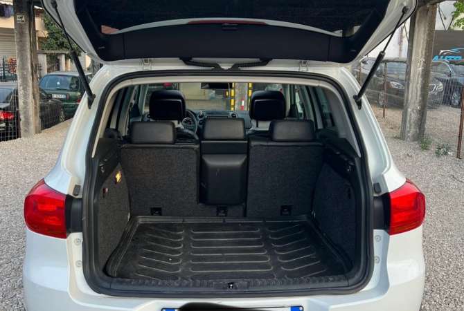 📢Jepet makina me qera Volkswagen Tiguan 2.0 nafte  duke filluar nga 45 euro dita 