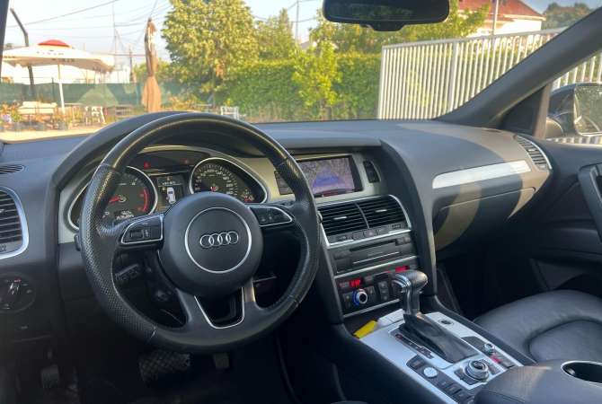 Jepet me qera Audi Q5 duke filluar nga 70  euro dita