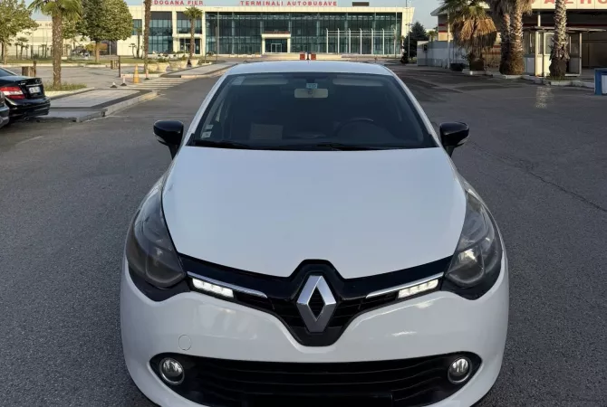 Auto in Vendita a Tirana, Renault, 2014 Benzine,Kambio Manual Pagamento 4,599  Euro.