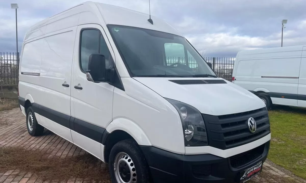 Auto in Vendita a Tirana, Volkswagen, 2011 Diesel,Kambio Manual Pagamento 8,200  Euro.