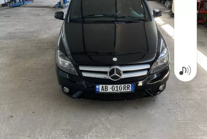 Auto in Vendita a Tirana - 7,200 Euro