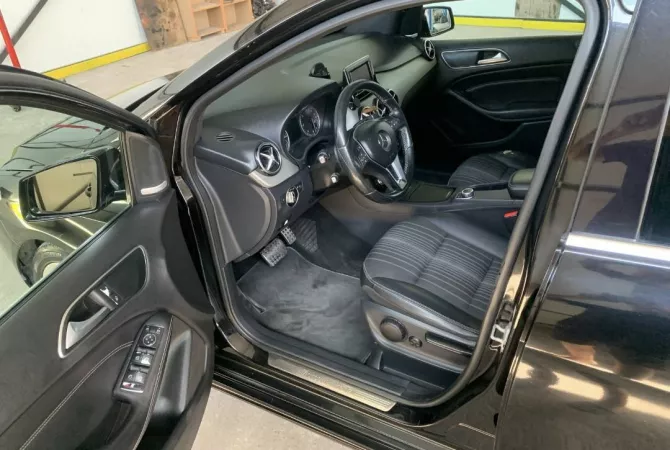 Auto in Vendita a Tirana, Mercedes-Benz, 2012 Diesel,Kambio Automatik Pagamento 7,200  Euro.