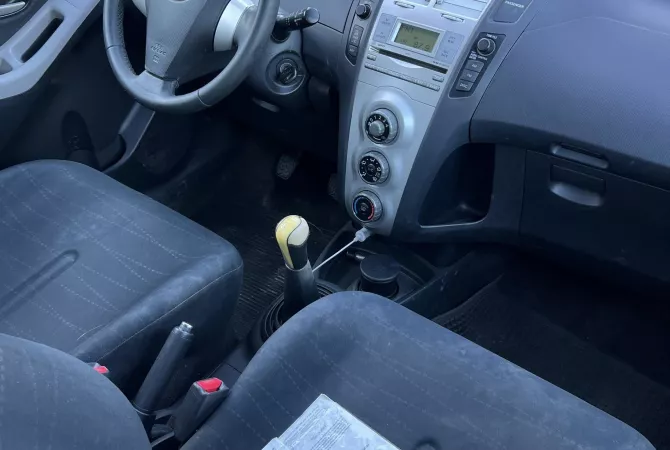 Auto in Vendita a Tirana, Toyota, 2007 Diesel,Kambio Manual Pagamento 4,000  Euro.