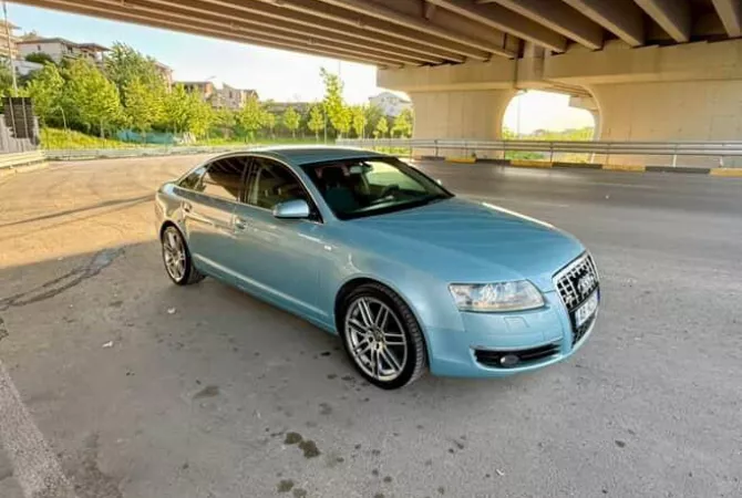 Auto in Vendita a Tirana, Audi, 2006 gasoline-gas,Kambio Automatik Pagamento 5,700  Euro.
