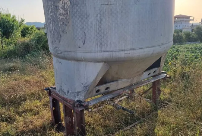 Working Tools in Tirana - 15,000 Leke