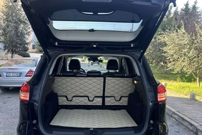 Makina ne shitje ne Tirane, Ford, 2016 Diesel,Kambio Automatik Pagesa 11,500  Euro.