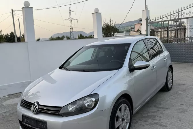 Auto in Vendita a Tirana - 6,700 Euro