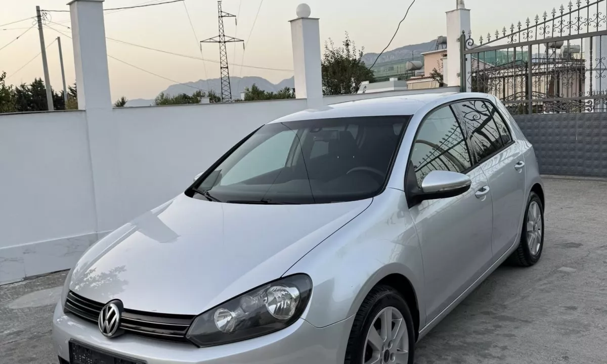 Auto in Vendita a Tirana, Volkswagen, 2011 Diesel,Kambio Automatik Pagamento 6,700  Euro.