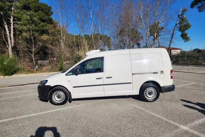 Auto in Vendita a Tirana, Volkswagen, 2012 Diesel,Kambio Automatik Pagamento 12,900  Euro.