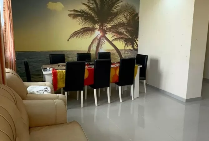 Shtepi ne shitje Shtepi Private ne Durres, 3+1, Mobilimi Pjeserisht e mobiluar, Pagesa 120,000  Euro.