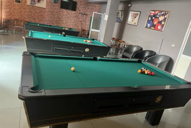 Pajisje biznesi ne shitje ne Tirane - 1 Euro