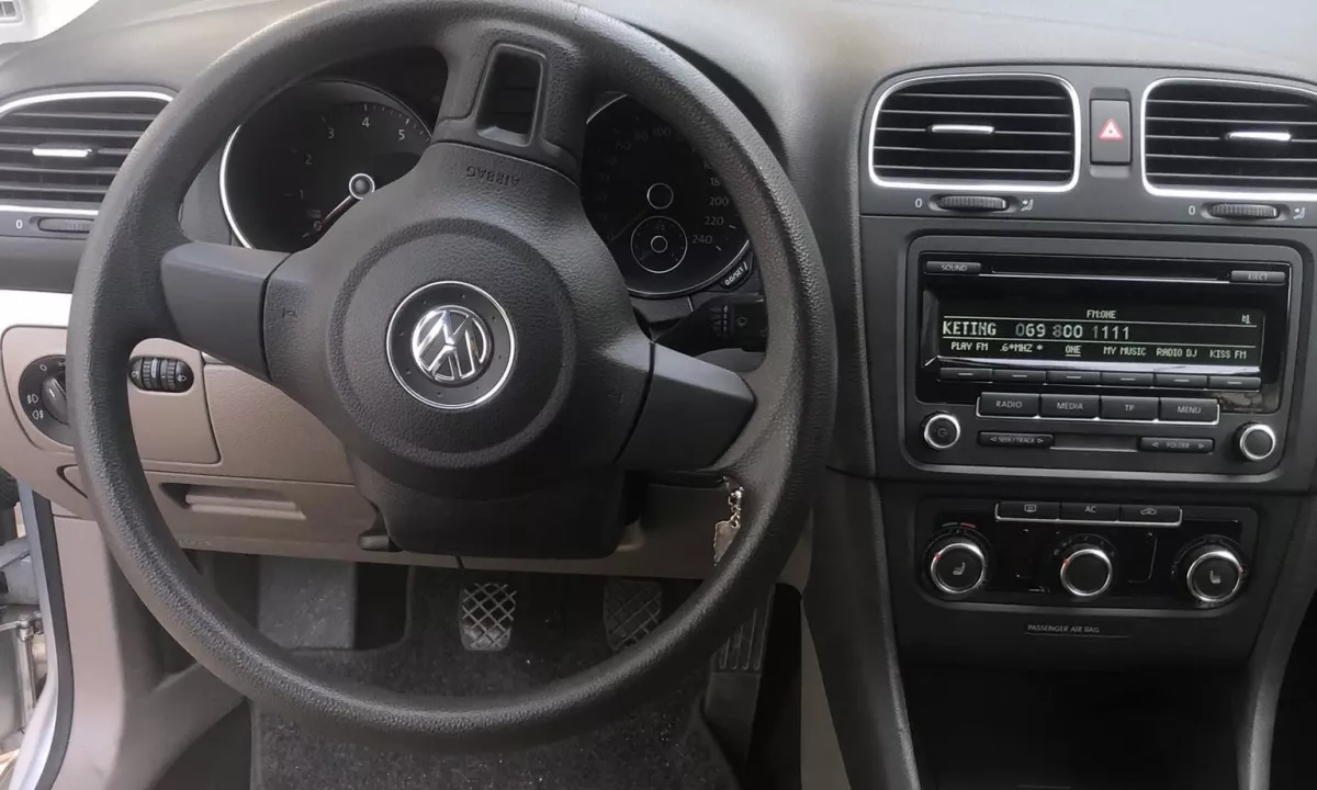 Auto in Vendita a Tirana, Volkswagen, 2013 Diesel,Kambio Manual Pagamento 6,000  Euro.