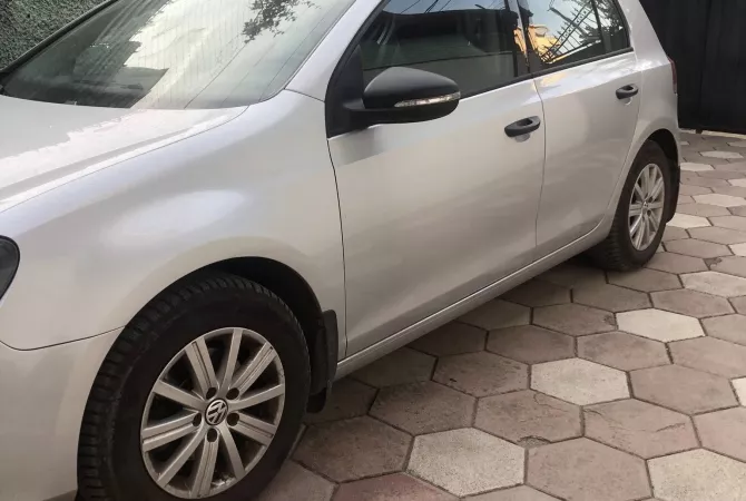 Auto in Vendita a Tirana - 6,000 Euro