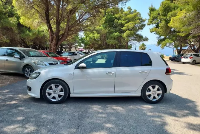 Auto in Vendita a Tirana - 5,600 Euro