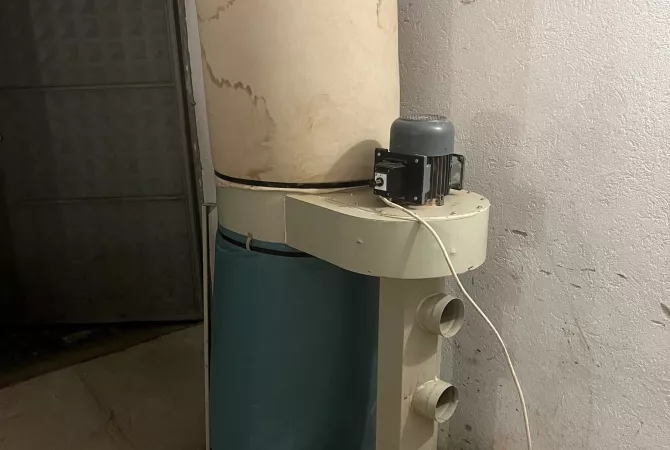 Pajisje biznesi ne shitje ne Prishtine - 320 Euro