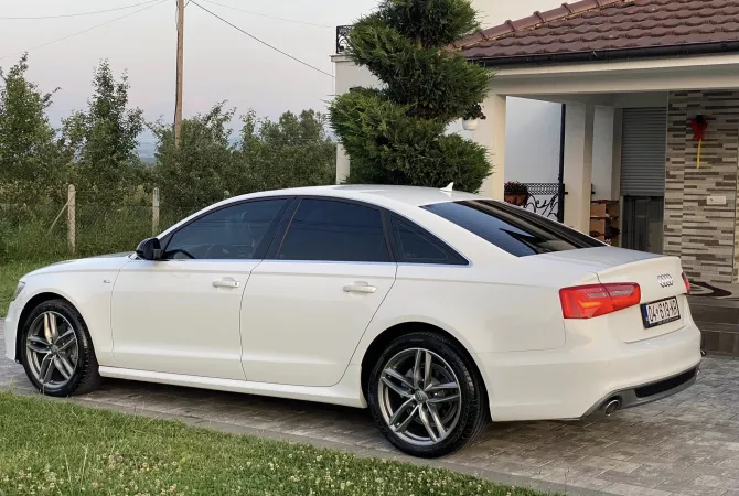 Makina ne shitje ne Prishtine, Audi, 2014 Diesel,Kambio Automatik Pagesa 14,500  Euro.
