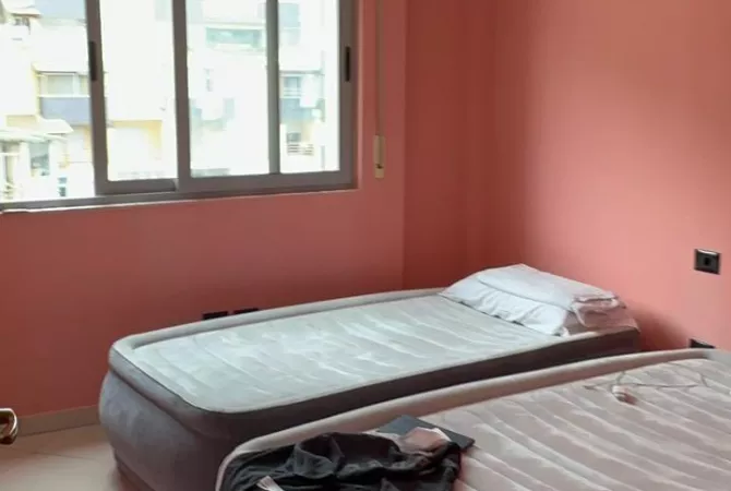 Shtepi ne shitje Apartament ne Durres, 2+1, Mobilimi Bosh, pa mobiluar, Pagesa 120,000  Euro.