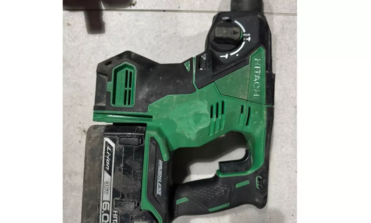 🔩⚡ Shitet Trapano Hitachi 36V me Bateri 6A + Karikues