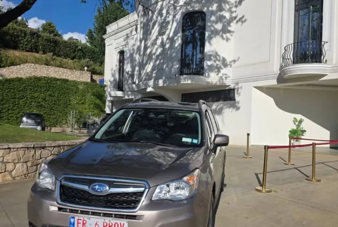 Auto in Vendita a Tirana, Subaru, 2015 gasoline-gas,Kambio Automatik Pagamento 7,900  Euro.