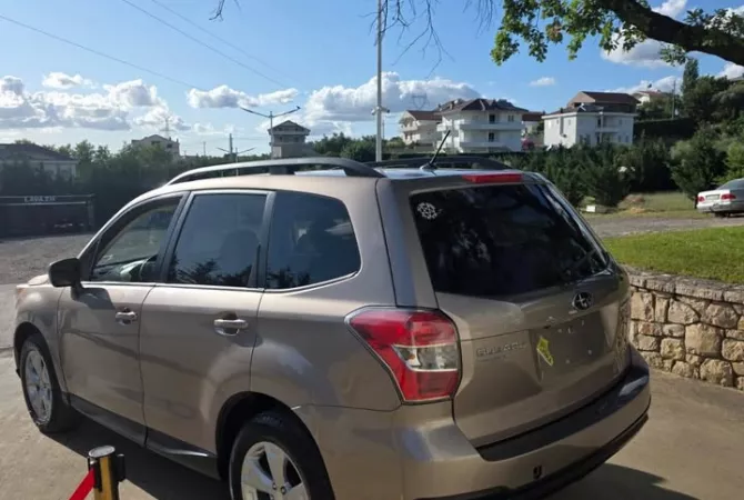 Auto in Vendita a Tirana - 7,900 Euro