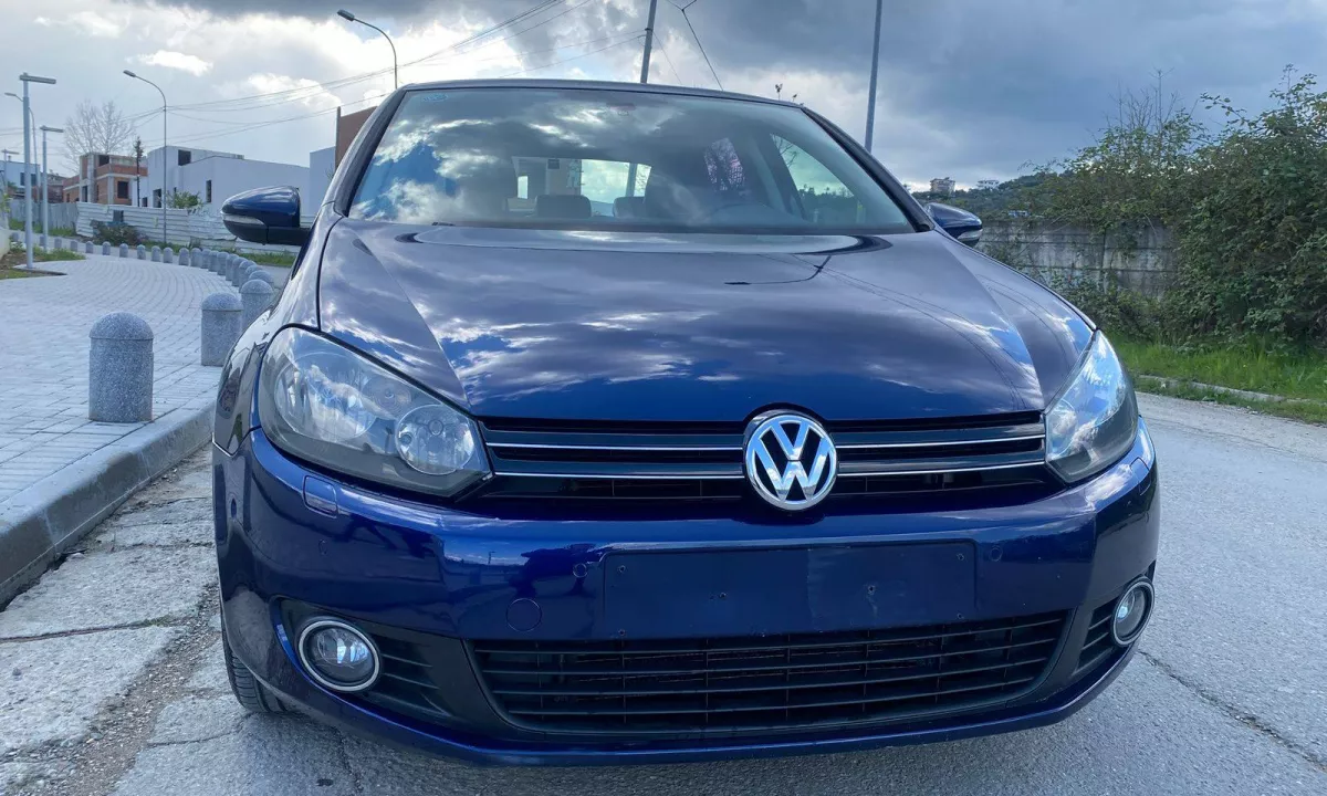 Auto in Vendita a Tirana, Volkswagen, 2010 Diesel,Kambio Automatik Pagamento 6,800  Euro.