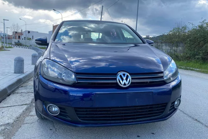 Auto in Vendita a Tirana - 6,800 Euro