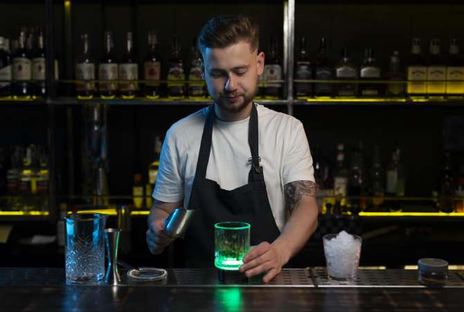 Njoftime Pune per 👉Banakier/e 👉Sanitare ne Tirane