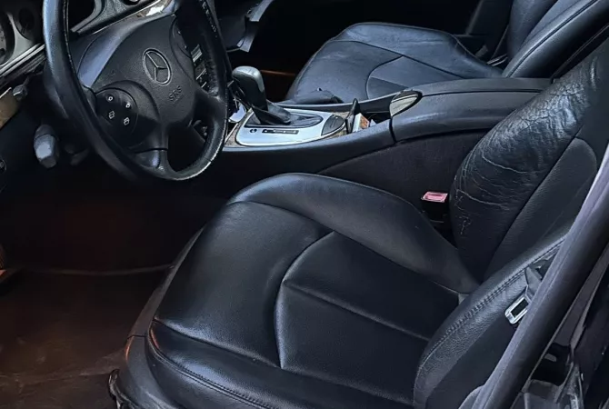 Auto in Vendita a Fier, Mercedes-Benz, 2003 Diesel,Kambio Automatik Pagamento 3,000  Euro.