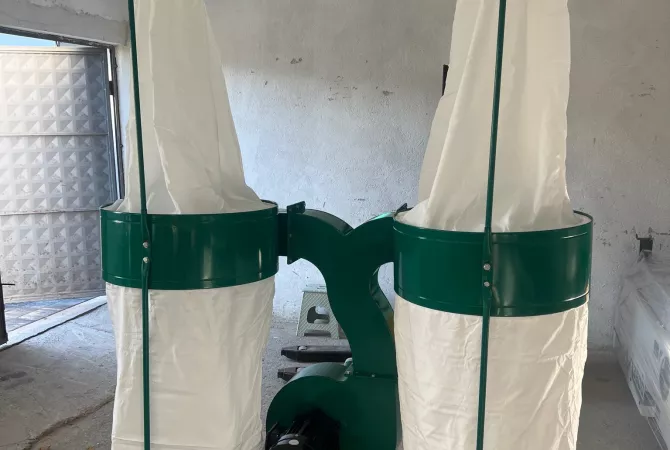 Working Tools in Pristina - 1,000 Euro