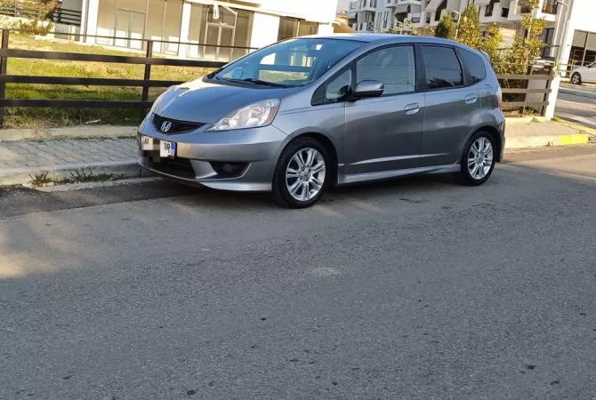 Auto in Vendita a Tirana - 5,800 Euro
