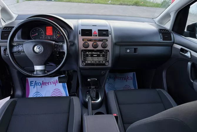 Auto in Vendita a Tirana, Volkswagen, 2010 Benzine,Kambio Automatik Pagamento 4,700  Euro.