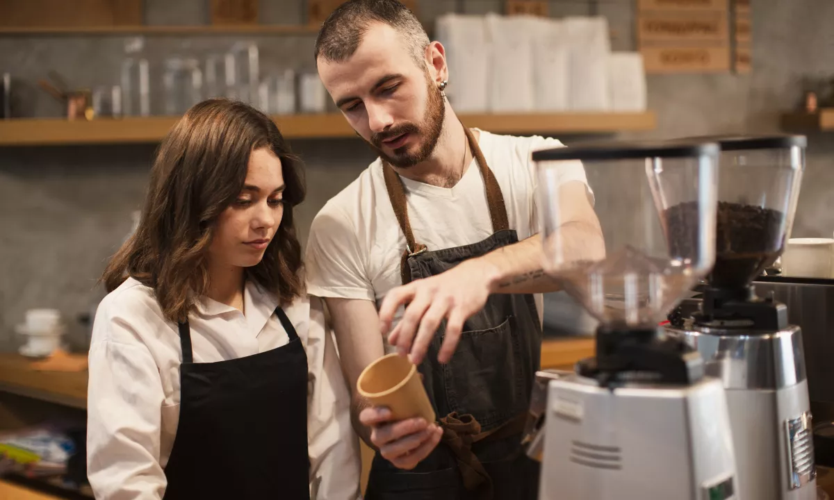 Njoftime Pune ne Tirane, Profesioni 👉Banakiere (femer)  👉 Kamarier/e , Fillestar/Pak eksperience, Pagesa Me Marreveshje.