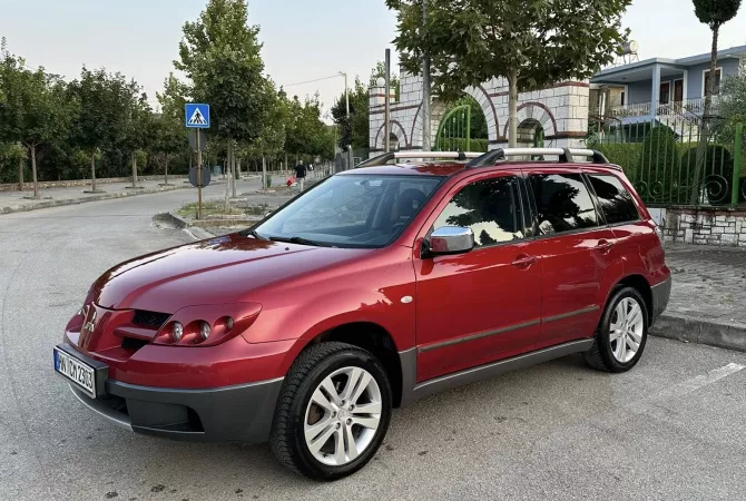 Auto in Vendita a Tirana - 570,000 Leke
